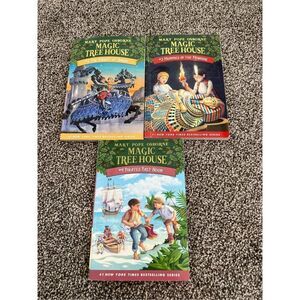 Set of 3 Magic Treehouse books
